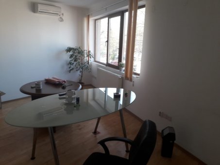 Birouri de inchiriat  Calea Calarasilor Matei Basarab 165 mp