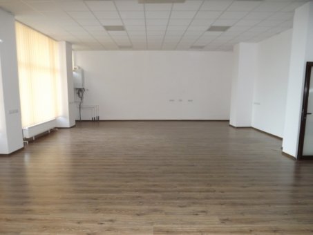 Spatiu comercial de inchiriat Bucurestii Noi 200mp