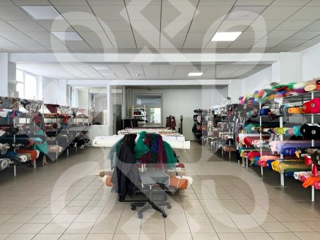 Spatiu comercial P+E de inchiriat in zona Decebal