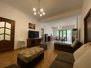 Inchiriere Piata Romana Apartament 4 camere modern